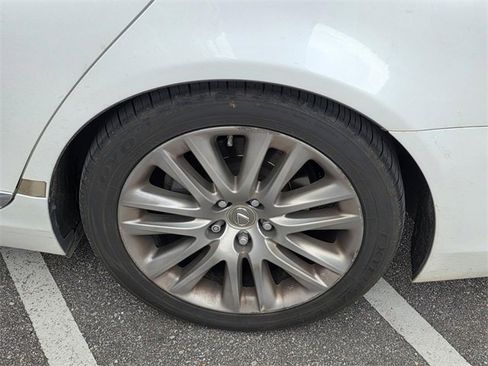 Used 2014 Lexus LS 460 image 16