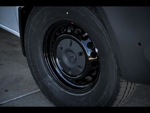 New 2025 Mercedes-Benz Sprinter 2500 image 3