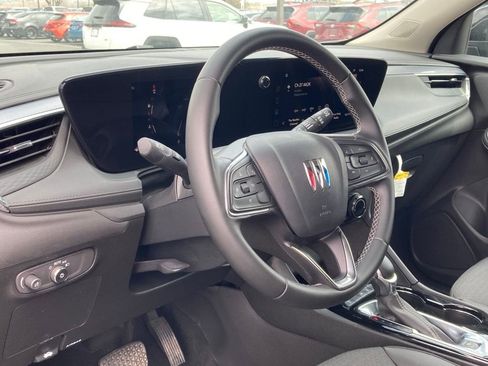 Used 2025 Buick Encore GX Preferred image 9