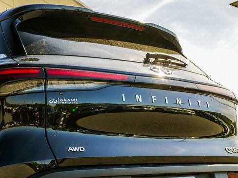 Certified 2023 INFINITI QX60 Pure AWD/4WD image 13