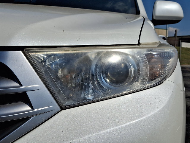 Used 2013 Toyota Highlander FWD image 9