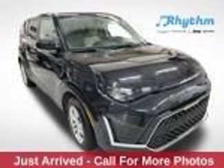 Used 2024 Kia Soul LX video 1