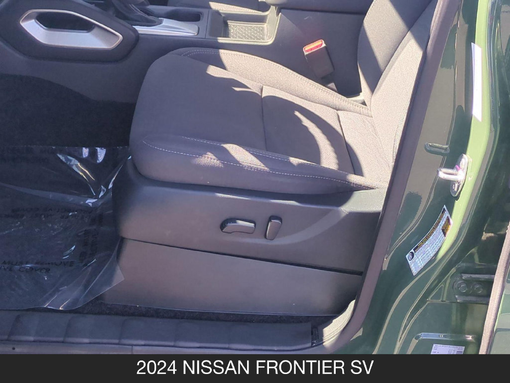 Certified 2024 Nissan Frontier SV AWD/4WD image 15