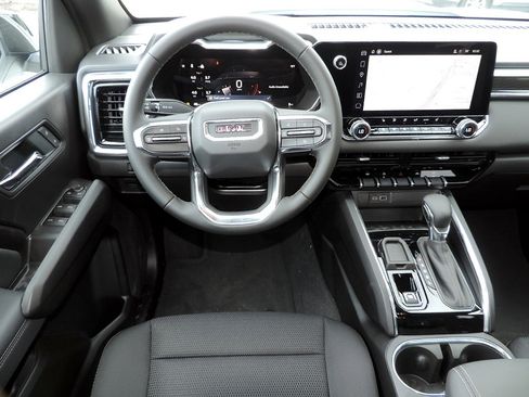 New 2026 GMC Canyon Elevation w/ Convenience Package RWD image 16