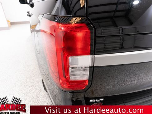 Used 2024 Ford Expedition Max XLT AWD/4WD image 9
