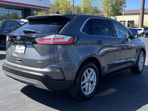 Used 2022 Ford Edge SEL image 13