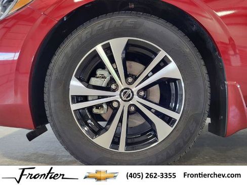 Used 2021 Nissan Sentra SV w/ Trunk Package image 10