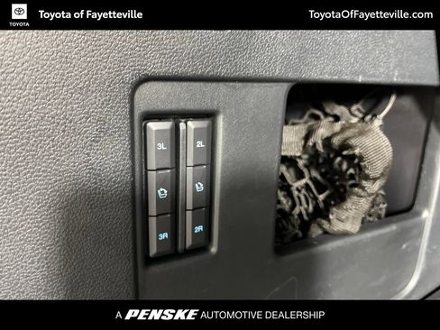 Used 2021 Ford Expedition Limited AWD/4WD image 10