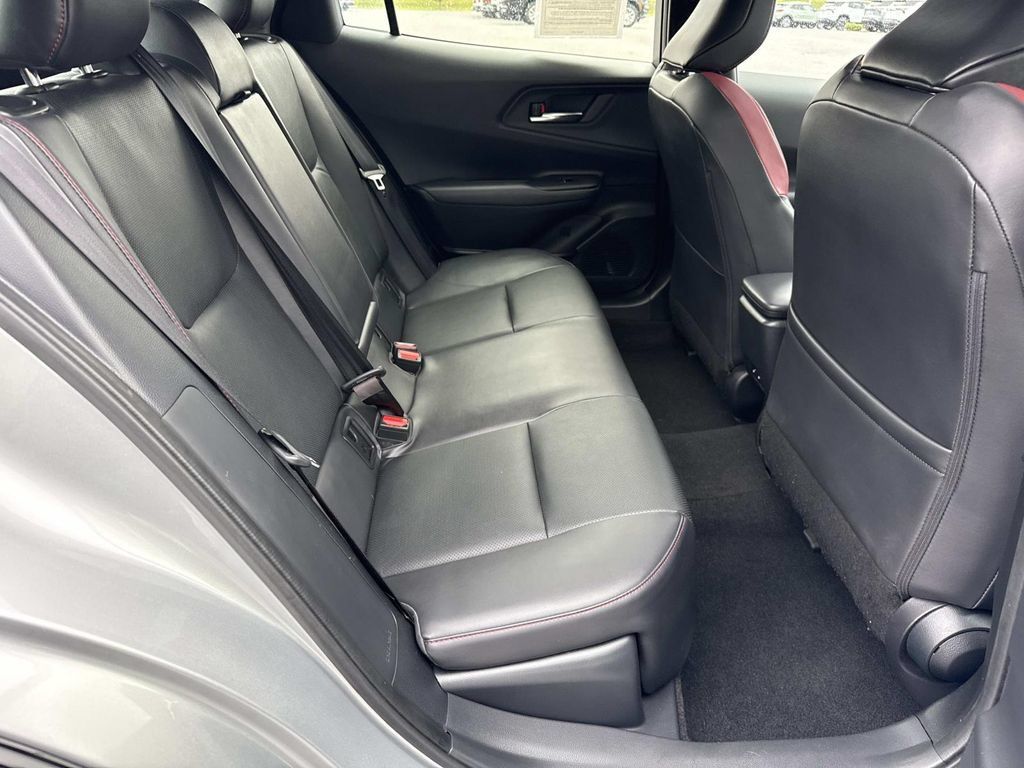 Used 2024 Toyota Prius Prime Premium FWD image 22