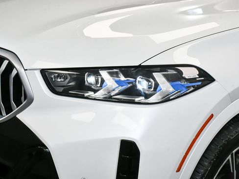 Used 2026 BMW X6 xDrive40i AWD/4WD image 81