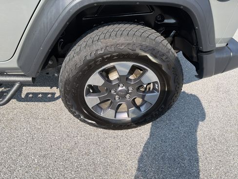 Used 2018 Jeep Wrangler Unlimited Sport S AWD/4WD image 20