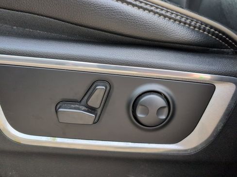 Used 2022 RAM 1500 Laramie image 13