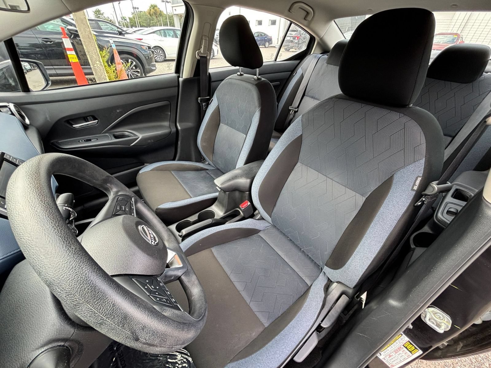 Used 2025 Nissan Versa SV FWD image 33