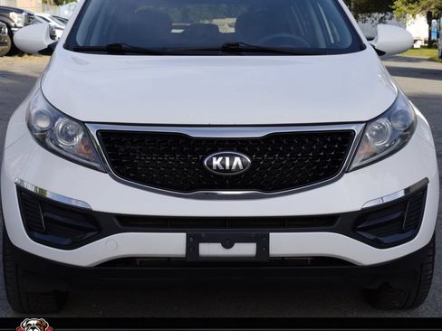 Used 2016 Kia Sportage LX AWD/4WD image 3