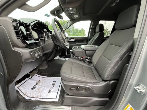 Certified 2026 Chevrolet Silverado 1500 LT AWD/4WD image 8