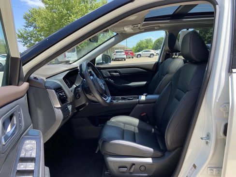 Used 2023 Nissan Rogue SL w/ SL Premium Package AWD/4WD image 11