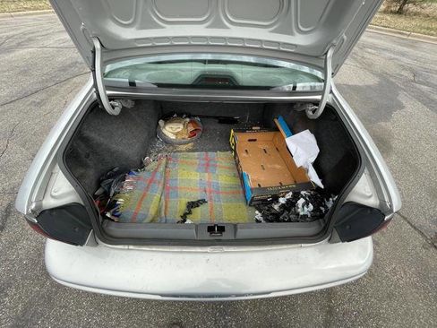 Used 1998 Buick Le Sabre Limited w/ Gran Touring Pkg image 25