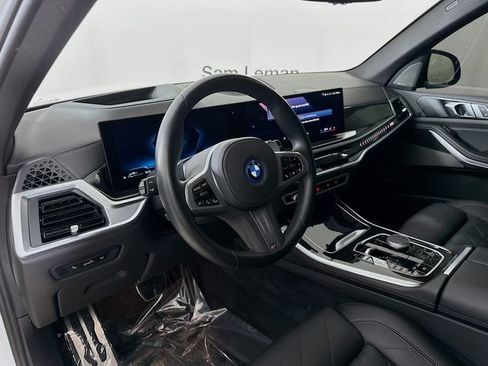 Used 2024 BMW X5 xDrive50e w/ M Sport Package image 9