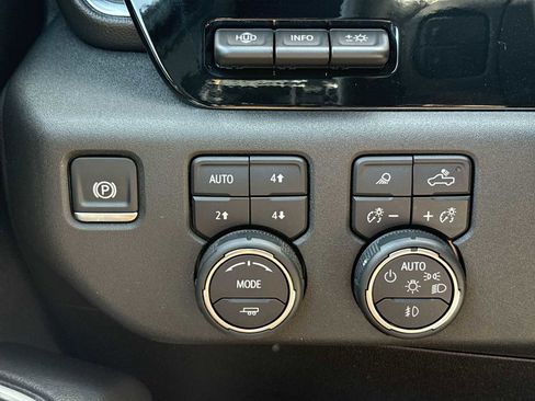 Used 2024 Chevrolet Silverado 3500 High Country w/ High Country Premium Package AWD/4WD image 36