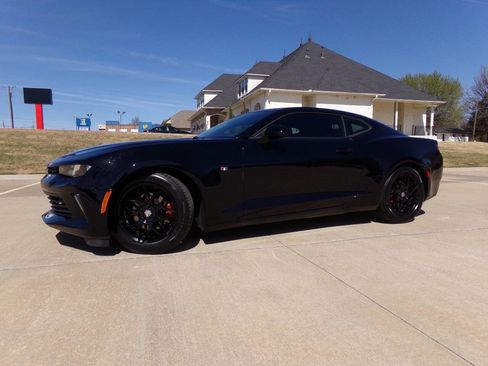 Used 2016 Chevrolet Camaro LT image 8