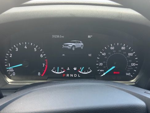Used 2022 Ford Explorer 4WD image 16
