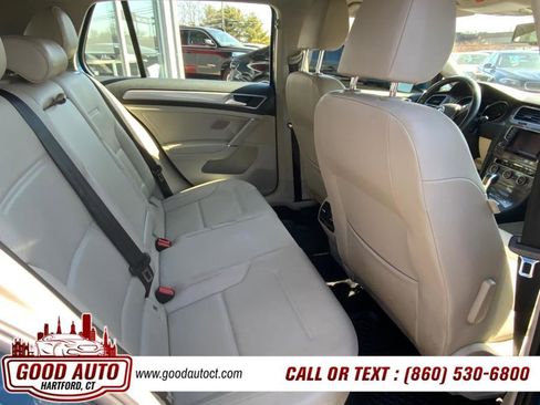 Used 2015 Volkswagen e-Golf SEL Premium image 9