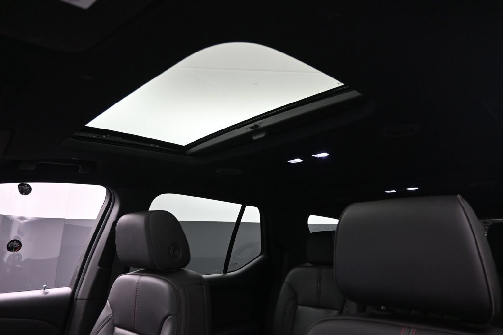 Used 2023 Chevrolet Traverse RS w/ LPO, Floor Liner Package AWD/4WD image 23