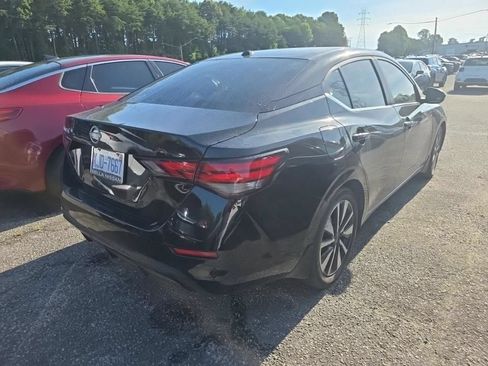 Used 2025 Nissan Sentra SV w/ SV Premium Package FWD image 2