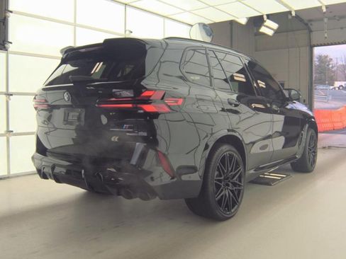 Used 2024 BMW X5 M Competition w/ Executive Package image 2