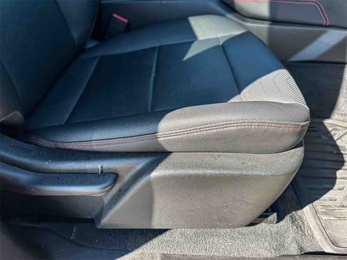 Used 2023 Chevrolet Colorado Z71 w/ Z71 Convenience Package 2 image 23