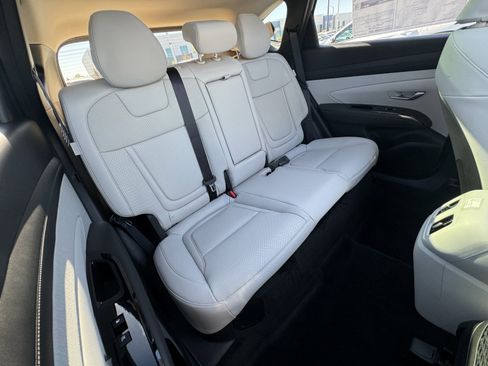 New 2025 Hyundai Tucson Limited image 16