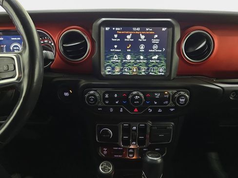 Used 2021 Jeep Wrangler Unlimited Rubicon AWD/4WD image 22