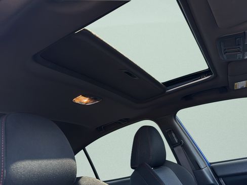 Used 2018 Subaru WRX Premium image 32