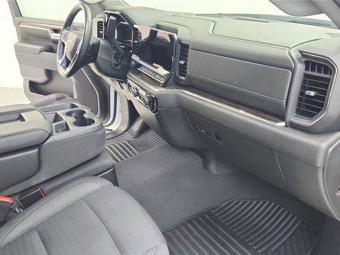Used 2023 Chevrolet Silverado 1500 LT image 29