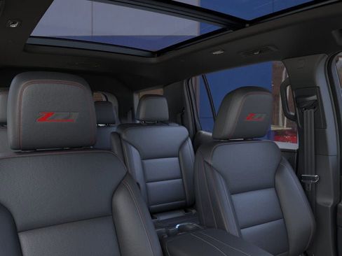Certified 2026 Chevrolet Traverse Z71 w/ Enhanced Driving Package image 42