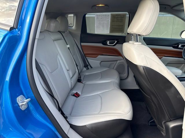 Used 2022 Jeep Compass Limited AWD/4WD image 11