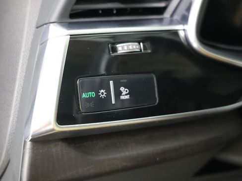 Used 2025 Audi Q7 3.0T Prestige AWD/4WD image 27