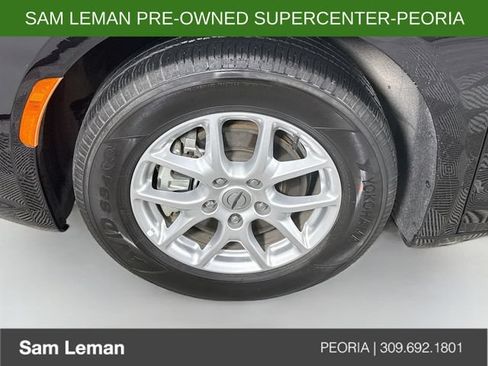 Used 2025 Chrysler Pacifica Select FWD image 29