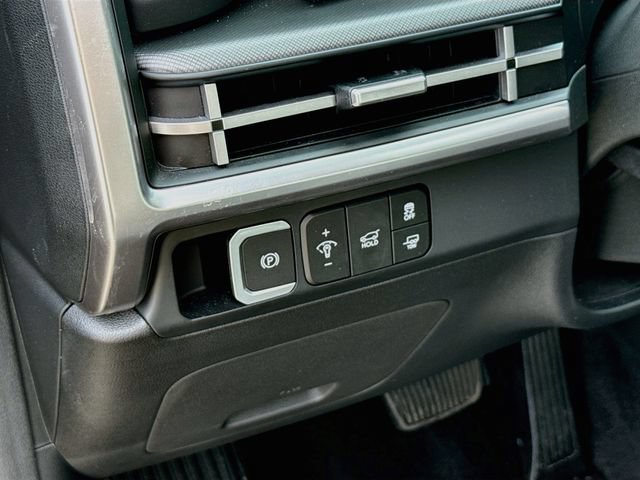 Certified 2025 Hyundai Santa Fe XRT AWD/4WD image 10