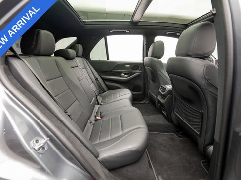 Used 2024 Mercedes-Benz GLE 350 4MATIC w/ AMG Line Exterior image 18