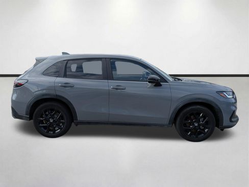 Used 2025 Honda HR-V Sport image 3
