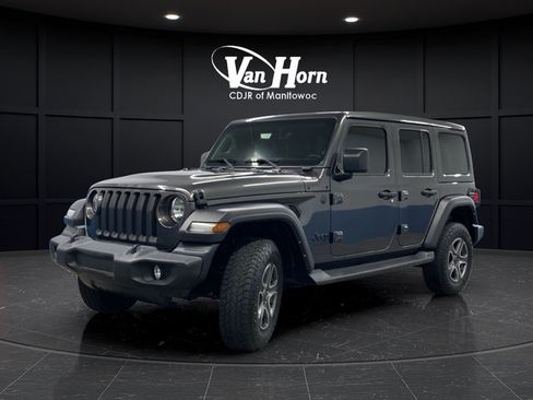 Used 2022 Jeep Wrangler Unlimited Sport w/ Sun And Sound Package AWD/4WD image 3