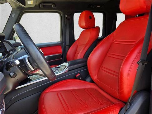Used 2025 Mercedes-Benz G 550 image 11
