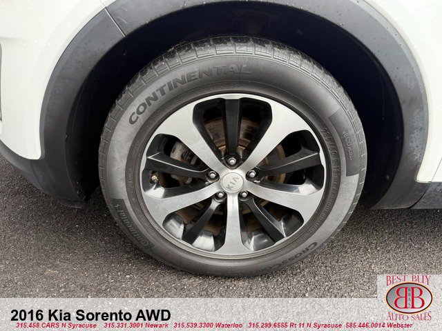 Used 2016 Kia Sorento EX AWD/4WD image 9