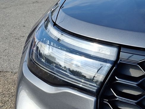 Used 2025 Ford Explorer ST w/ Sun And Sound Package AWD/4WD image 9