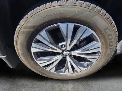 Used 2021 Nissan Rogue SV w/ Premium Package AWD/4WD image 15