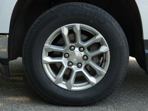 Used 2023 Chevrolet Silverado 1500 LT image 36