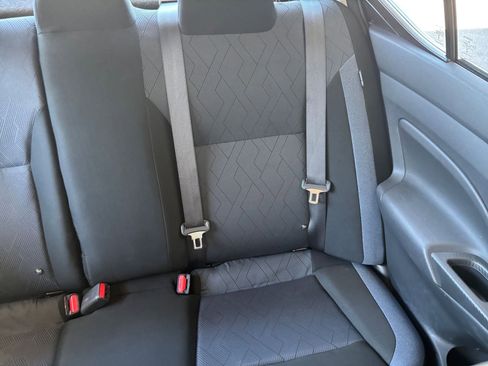 Used 2025 Nissan Versa SV FWD image 37