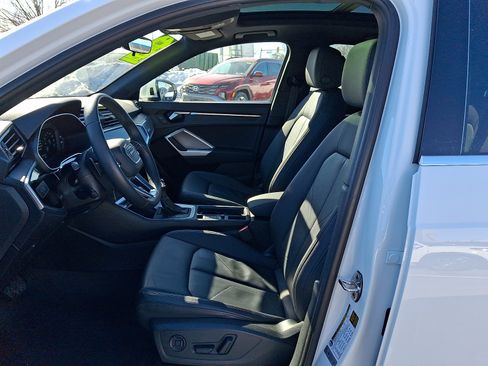 Used 2025 Audi Q3 2.0T Premium image 13