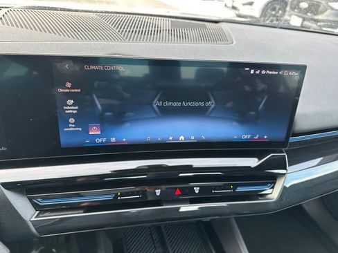 Used 2024 BMW 530i xDrive image 22